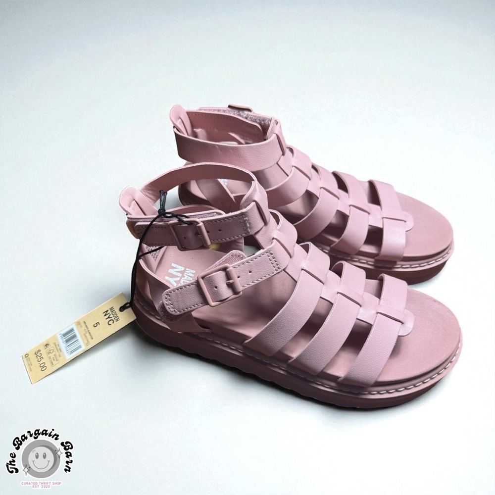 Steve Madden NYC Girls Pink Gladiator Sandals Size 5 NWT Strappy Summer Shoes - Picture 2 of 5